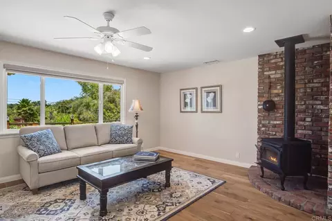 2211 Winterwarm Dr, Fallbrook, CA 92028 photo 13