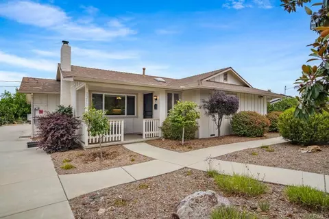 2211 Winterwarm Dr, Fallbrook, CA 92028 photo 1
