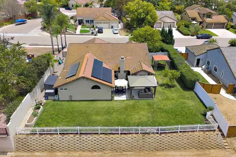 View/Area - 5417 Triple Crown Dr, Bonsall, CA 92003 photo 4 of 12