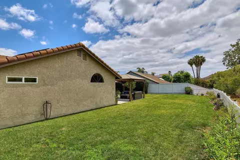 Exterior - 5417 Triple Crown Dr, Bonsall, CA 92003 photo 11 of 15
