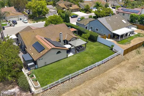 View/Area - 5417 Triple Crown Dr, Bonsall, CA 92003 photo 3 of 12