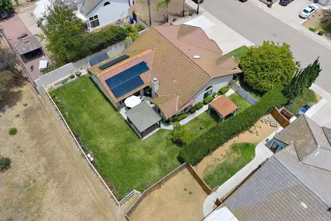 View/Area - 5417 Triple Crown Dr, Bonsall, CA 92003 photo 7 of 12