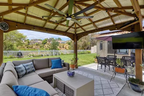 Exterior - 5417 Triple Crown Dr, Bonsall, CA 92003 photo 6 of 15