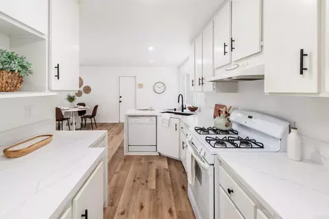 Kitchen - 4229 Cielo Ave, Oceanside, CA 92056 photo 4 of 4