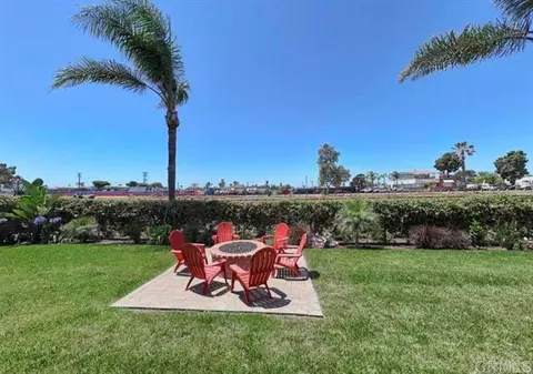 Exterior - 215 N Vulcan Ave, Encinitas, CA 92024 photo 6 of 10
