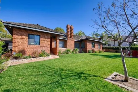 Exterior - 215 N Vulcan Ave, Encinitas, CA 92024 photo 3 of 10
