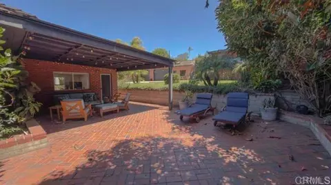 Exterior - 215 N Vulcan Ave, Encinitas, CA 92024 photo 4 of 10