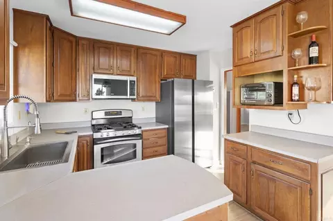 Kitchen - 1330 Tower Dr, Vista, CA 92083 photo 6 of 6