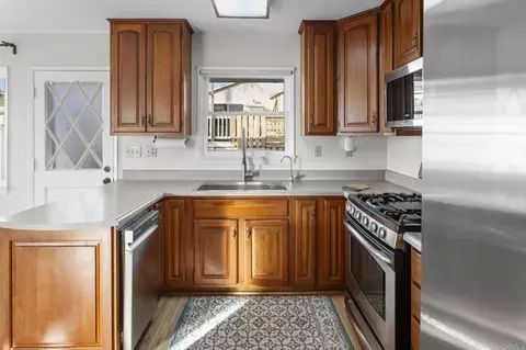 Kitchen - 1330 Tower Dr, Vista, CA 92083 photo 5 of 6