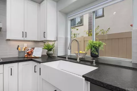 Kitchen - 1702 Blackbird Cir, Carlsbad, CA 92011 photo 3 of 5