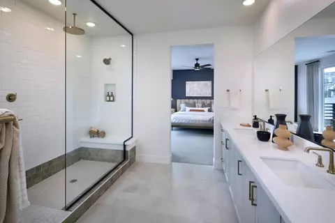 Bath - 35305 Ponderosa Pl, Fallbrook, CA 92028 photo 1 of 2