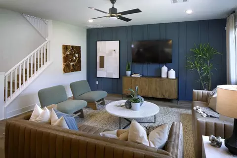 Living - 35305 Ponderosa Pl, Fallbrook, CA 92028 photo 1 of 1