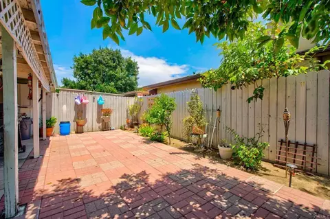 Exterior - 1601 Cherry Pl, Escondido, CA 92027 photo 4 of 6