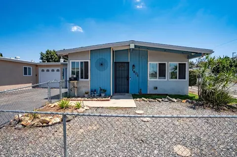 Exterior - 1601 Cherry Pl, Escondido, CA 92027 photo 6 of 6
