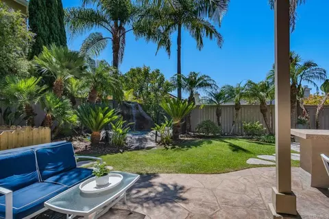 Exterior - 1157 Alexandra Ln, Encinitas, CA 92024 photo 5 of 9