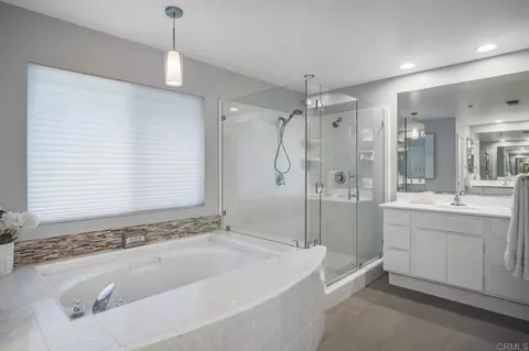 Bath - 1157 Alexandra Ln, Encinitas, CA 92024 photo 1 of 2
