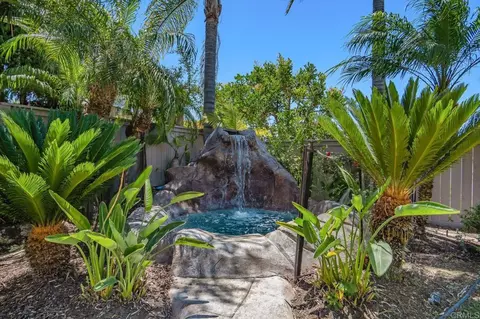 Exterior - 1157 Alexandra Ln, Encinitas, CA 92024 photo 3 of 9
