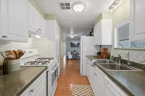1010 E Bobier Dr #167, Vista, CA 92084 photo 4