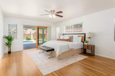 Bedroom - 5736 Soledad Mountain Rd, La Jolla, CA 92037 photo 1 of 6