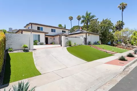 Exterior - 5736 Soledad Mountain Rd, La Jolla, CA 92037 photo 6 of 8
