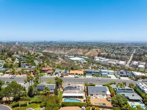 View/Area - 5736 Soledad Mountain Rd, La Jolla, CA 92037 photo 2 of 4