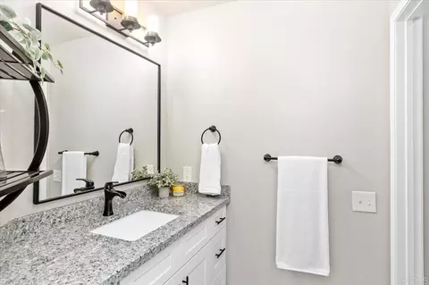 Bath - 3364 Corsica Way, Oceanside, CA 92056 photo 2 of 2