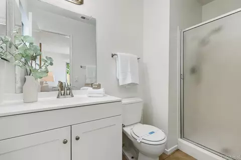 Bath - 3027 Camarillo Ave, Oceanside, CA 92056 photo 2 of 2