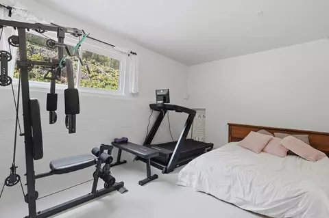 Bedroom - 3830 Lake Garden Dr, Fallbrook, CA 92028 photo 3 of 3