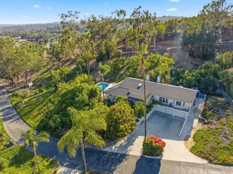 View/Area - 3830 Lake Garden Dr, Fallbrook, CA 92028 photo 12 of 12