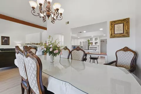 Dining - 3830 Lake Garden Dr, Fallbrook, CA 92028 photo 2 of 2