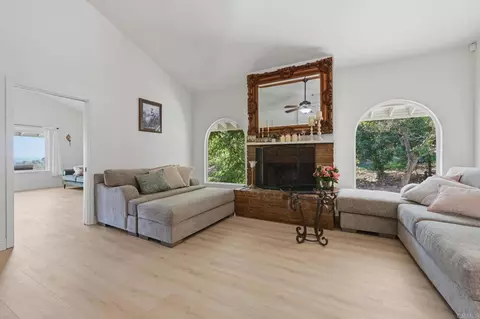 Living - 3830 Lake Garden Dr, Fallbrook, CA 92028 photo 1 of 2