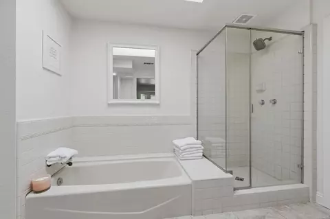 Bath - 3830 Lake Garden Dr, Fallbrook, CA 92028 photo 3 of 6