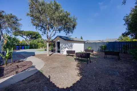 Exterior - 2101 Grandview St, Oceanside, CA 92054 photo 5 of 15