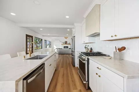 Kitchen - 2101 Grandview St, Oceanside, CA 92054 photo 5 of 5