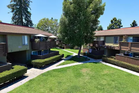 Exterior - 615 Fredricks Ave #168, Oceanside, CA 92058 photo 4 of 5