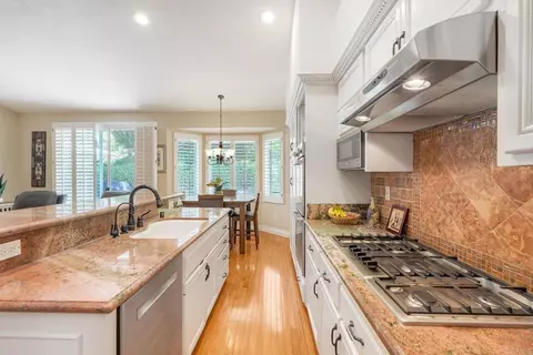Kitchen - 4969 Lassen Dr, Oceanside, CA 92056 photo 3 of 7