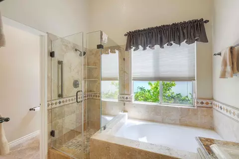 Bath - 4969 Lassen Dr, Oceanside, CA 92056 photo 5 of 5