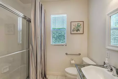 Bath - 4969 Lassen Dr, Oceanside, CA 92056 photo 3 of 5