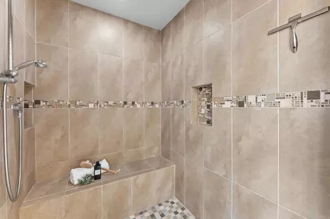 1091 Nightingale Pl, Escondido, CA 92027 photo 5