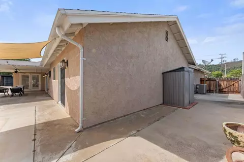 1091 Nightingale Pl, Escondido, CA 92027 photo 36