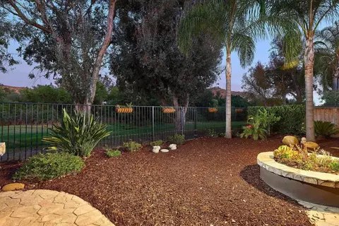 2436 Fallbrook Pl, Escondido, CA 92027 photo 6