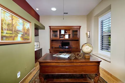 2436 Fallbrook Pl, Escondido, CA 92027 photo 25