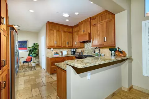 2436 Fallbrook Pl, Escondido, CA 92027 photo 20
