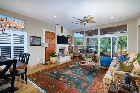2436 Fallbrook Pl, Escondido, CA 92027 photo 15