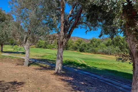 2436 Fallbrook Pl, Escondido, CA 92027 photo 38