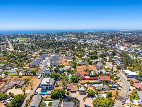 View/Area - 1501 Laurel Rd, Oceanside, CA 92054 photo 4 of 11