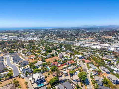 View/Area - 1501 Laurel Rd, Oceanside, CA 92054 photo 6 of 11