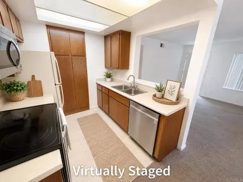 Kitchen - 4237 Half Moon Bay Way, Oceanside, CA 92058 photo 4 of 4