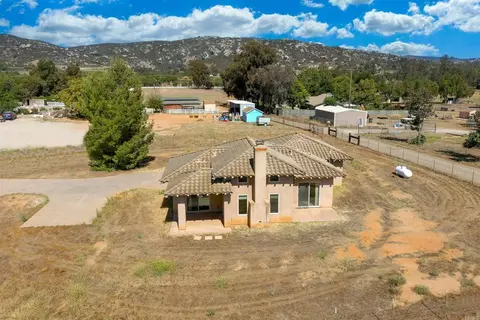 View/Area - 285 Penn St, Ramona, CA 92065 photo 4 of 10