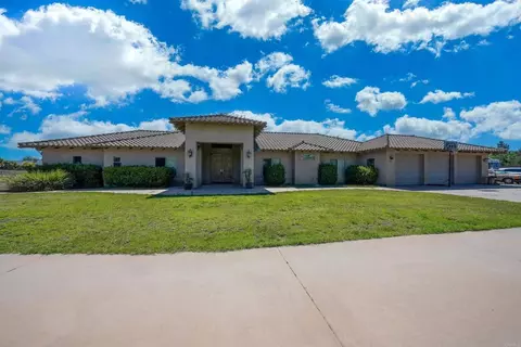 Exterior - 285 Penn St, Ramona, CA 92065 photo 1 of 11